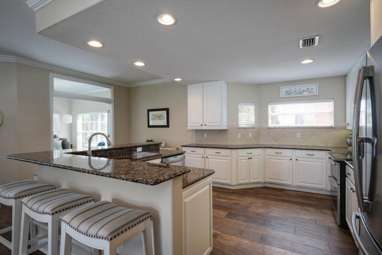 Hibiscus Hideaway Condo Walk To Historic Bridge St Bradenton Beach Esterno foto