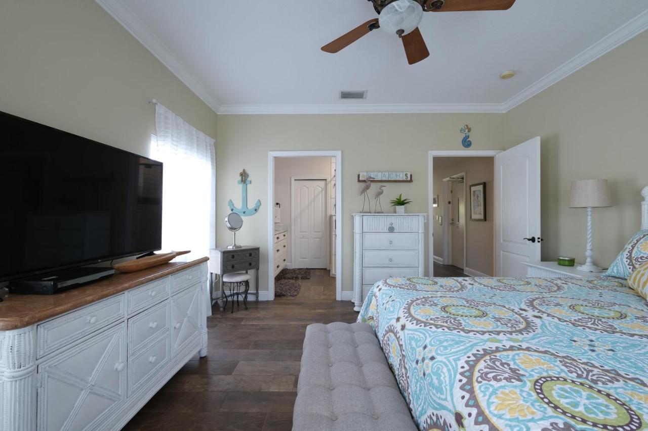 Hibiscus Hideaway Condo Walk To Historic Bridge St Bradenton Beach Esterno foto