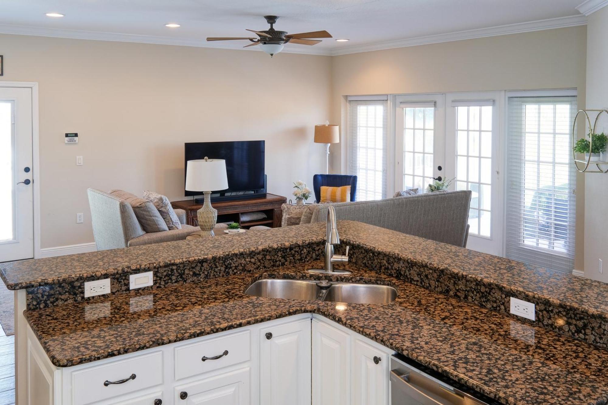 Hibiscus Hideaway Condo Walk To Historic Bridge St Bradenton Beach Esterno foto